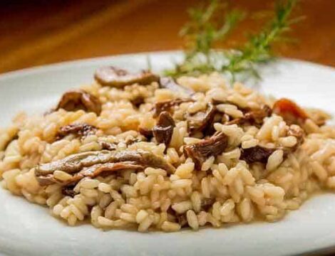 Risotto de Setas Ostra al Pesto de Albahaca